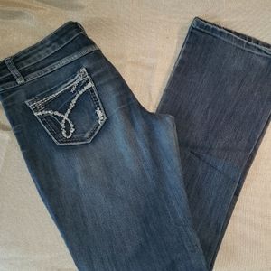 EUC Irresistible Blue Dark Wash Jeans 👖